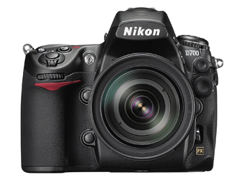 NIKON D700 + 28-300 AF-S VR