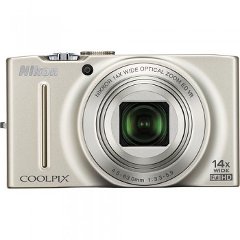 Nikon Coolpix S8200 stříbrný 