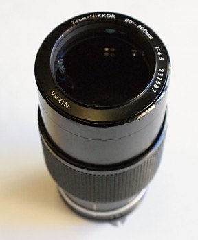 Zoom-Nikkor 80-200mm 1:4,5 f Ai  Manual fokus 