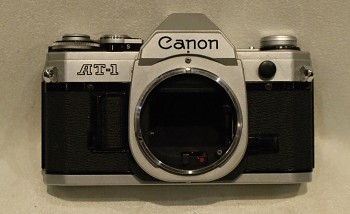 Canon AT-1 na součástky 