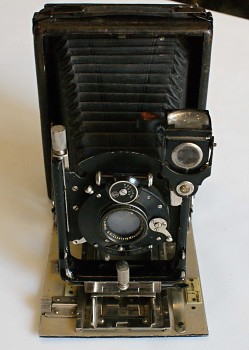 Deskový fotoaparát 10x15 obj.Eurynar 1:6,8 -135mm 