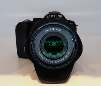 Samsung NX10 obj: 18-55mm III OIS 3,5/5.6F