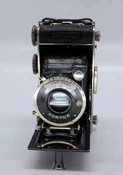 Fotoaparat Voiglander 6x9 objektiv: Anastigmat Skopar 105mm 4,5F