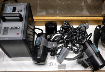 Baterie Broncolor Mobil Flash Pack + 2x Fles Mobilite 1600Wat a, +Nabíječka + sítový zdroj + taška