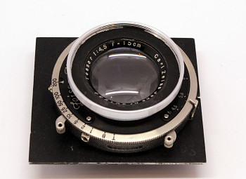 Objektiv: Carl Zeiss Tessar 4,5/150mm