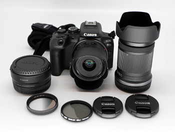 Canon EOS R10 + RF-S 18-150 IS STM + RF-S 18-45mm IS STM + adaptér EF-EOS R 