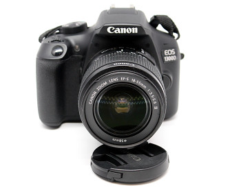Canon EOS 1300D + 18-55mm 3,5/5,6 III + Nabíječka+ Sd 16Gb 