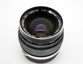 Olympus OM System Zuiko 35mm MC 1:2 F + Clona, manual focus