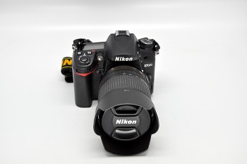Nikon D7000 + 18-105mm 3,5/5,6G + 2x Baterie + Nabíječka 2x Sd cart 32GB