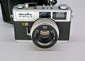 Minolta Hi-Matic E Objektiv Minolta Rokkor - Qf 40mm 1,7 FMin