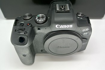 Canon EOS R6 + Krabice 