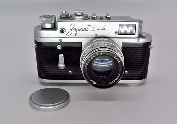 Zorky 4 : Objektiv Jupiter 2/50mm + Pouzdro 