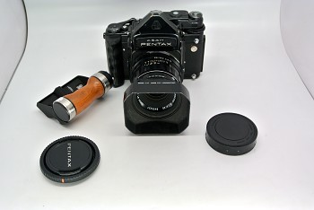 Pentax 6x7 + Objektiv 2,8/90mm + Grip